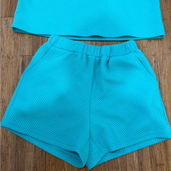Turquoise Two-Piece Set - Picture 3 of 3